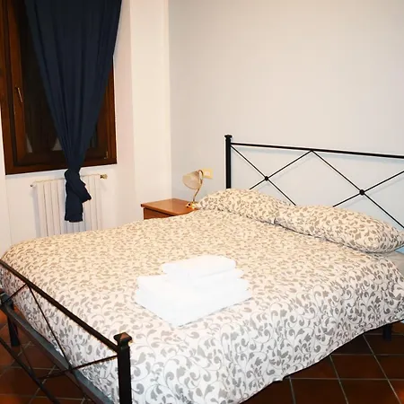 Apartment Piazza Feltrinelli - Free Parking Desenzano del Garda